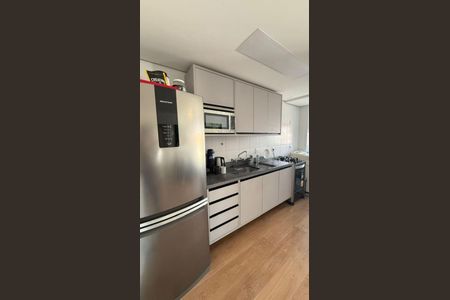 Cozinha de kitnet/studio para alugar com 1 quarto, 32m² em Vila Ipiranga, Porto Alegre