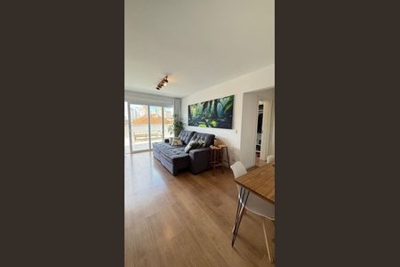 Sala de kitnet/studio para alugar com 1 quarto, 32m² em Vila Ipiranga, Porto Alegre