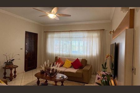 Casa à venda com 3 quartos, 191m² em Quitaúna, Osasco