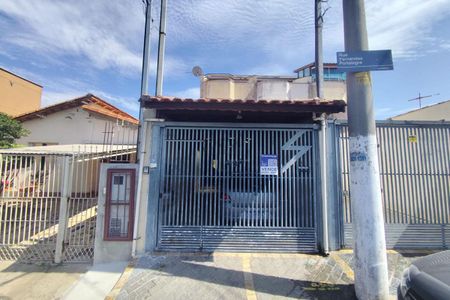 Casa à venda com 145m², 3 quartos e 2 vagasFachada