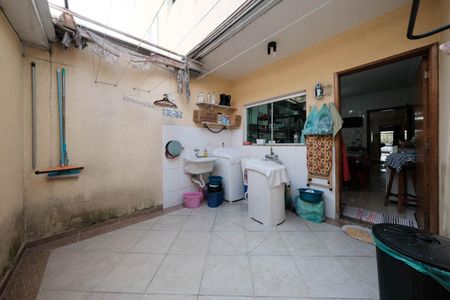 Casa à venda com 145m², 3 quartos e 2 vagasÁrea de Serviço