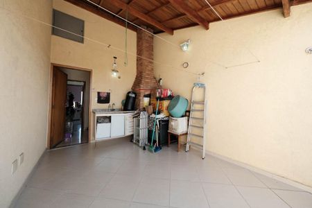 Casa à venda com 145m², 3 quartos e 2 vagasÁrea gourmet