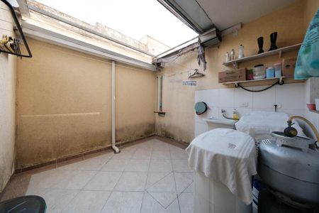 Casa à venda com 145m², 3 quartos e 2 vagasÁrea de Serviço