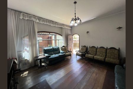 Casa à venda com 4 quartos, 232m² em Nova Petrópolis, São Bernardo do Campo