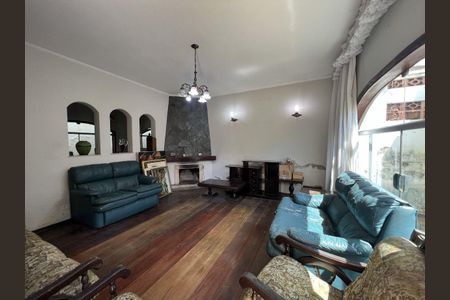 Casa à venda com 4 quartos, 232m² em Nova Petrópolis, São Bernardo do Campo