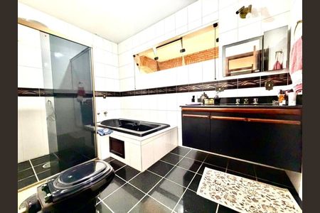 Casa à venda com 4 quartos, 675m² em Alphaville Residencial Um, Barueri