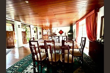 Casa à venda com 4 quartos, 675m² em Alphaville Residencial Um, Barueri