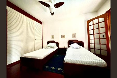 Casa à venda com 4 quartos, 675m² em Alphaville Residencial Um, Barueri