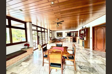 Casa à venda com 4 quartos, 675m² em Alphaville Residencial Um, Barueri