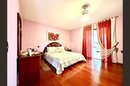 Casa à venda com 4 quartos, 675m² em Alphaville Residencial Um, Barueri