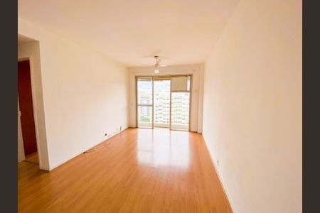 Apartamento à venda com 70m², 2 quartos e 1 vaga