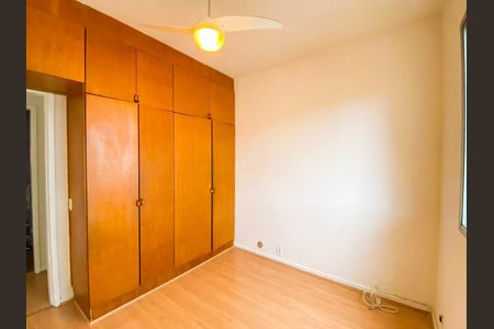 Apartamento à venda com 70m², 2 quartos e 1 vaga