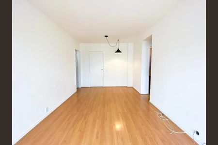 Apartamento à venda com 70m², 2 quartos e 1 vaga