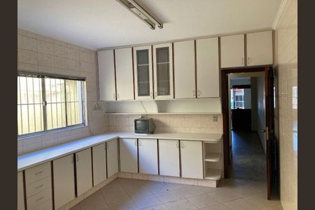 Casa à venda com 4 quartos, 150m² em Vila Osasco, Osasco