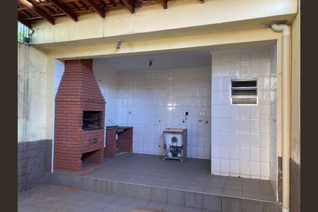 Casa à venda com 4 quartos, 150m² em Vila Osasco, Osasco