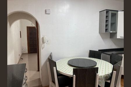 Casa à venda com 2 quartos, 84m² em Vila Yolanda, Osasco