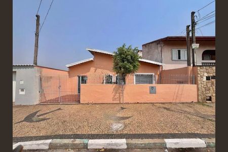 Casa à venda com 129m², 3 quartos e 2 vagas Casa à venda com 129m², 3 quartos e 2 vagasFoto 01