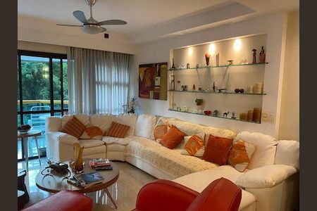 Apartamento à venda com 4 quartos, 190m² em Icaraí, Niterói