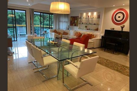 Apartamento à venda com 4 quartos, 190m² em Icaraí, Niterói