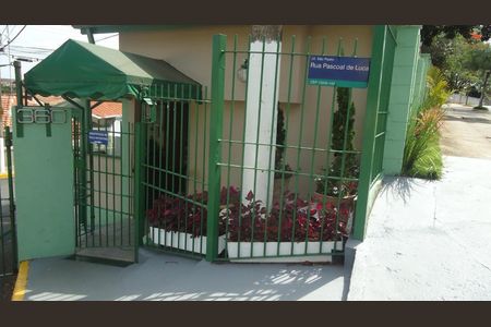 Casa à venda com 106m², 3 quartos e 3 vagas