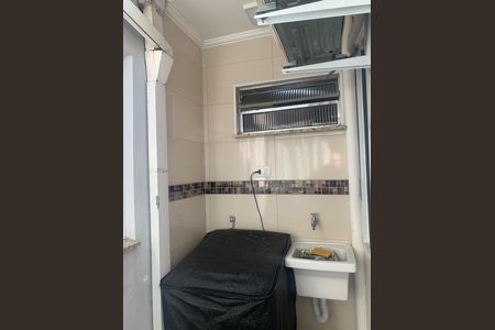 Casa à venda com 106m², 3 quartos e 3 vagas