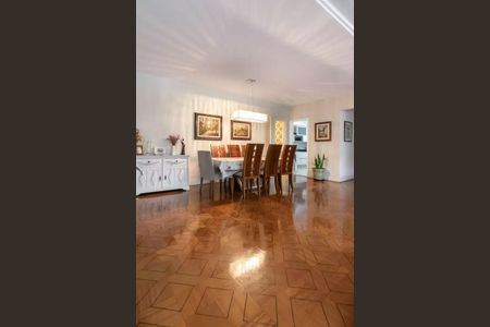 Apartamento à venda com 230m², 3 quartos e 1 vaga