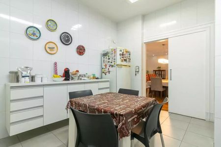 Apartamento à venda com 230m², 3 quartos e 1 vaga