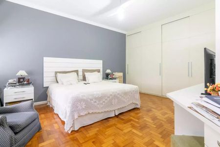 Apartamento à venda com 230m², 3 quartos e 1 vaga