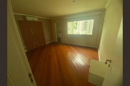 Casa à venda com 4 quartos, 600m² em Barra da Tijuca, Rio de Janeiro