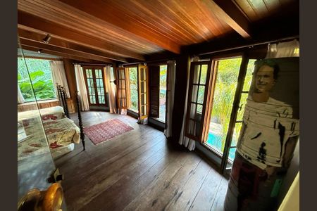 Casa à venda com 5 quartos, 501m² em Joá, Rio de Janeiro