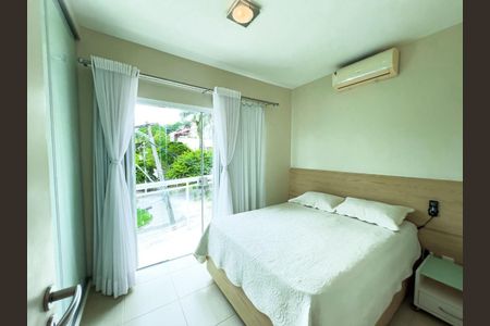 Casa à venda com 4 quartos, 178m² em Camboinhas, Niterói