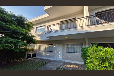 Casa de Condomínio para alugar com 3 quartos, 140m² em Vargem Grande, Rio de Janeiro