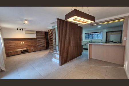 Casa de Condomínio para alugar com 3 quartos, 140m² em Vargem Grande, Rio de Janeiro