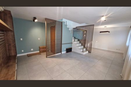 Casa de Condomínio para alugar com 3 quartos, 140m² em Vargem Grande, Rio de Janeiro