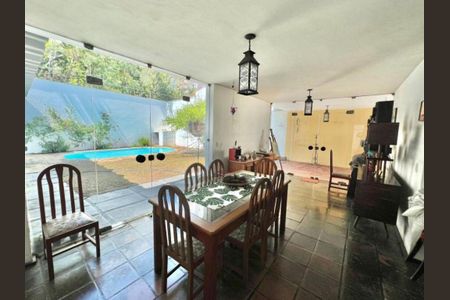 Casa à venda com 4 quartos, 395m² em Vila Yara, Osasco