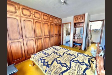 Casa à venda com 4 quartos, 395m² em Vila Yara, Osasco