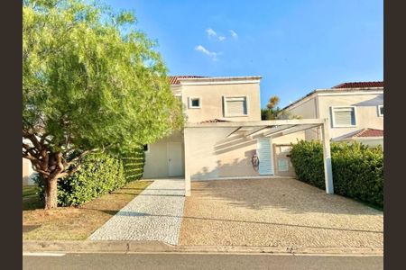 Casa de condomínio à venda com 164m², 4 quartos e 4 vagasFoto 01