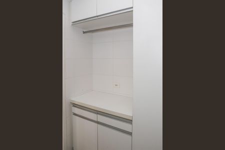 Apartamento para alugar com 172m², 3 quartos e 4 vagas Apartamento para alugar com 172m², 3 quartos e 4 vagasÁrea de Serviço