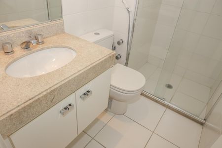 Apartamento para alugar com 172m², 3 quartos e 4 vagas Apartamento para alugar com 172m², 3 quartos e 4 vagasBanheiro da Suíte 3