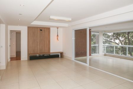 Apartamento para alugar com 172m², 3 quartos e 4 vagas Apartamento para alugar com 172m², 3 quartos e 4 vagasSala