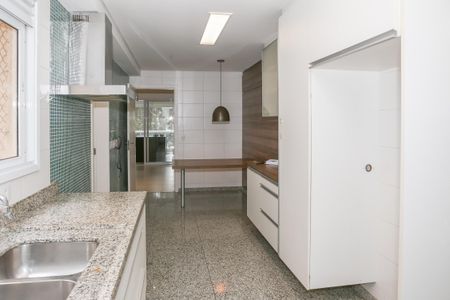 Apartamento para alugar com 172m², 3 quartos e 4 vagas Apartamento para alugar com 172m², 3 quartos e 4 vagasCozinha