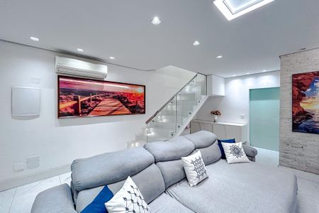 Casa para alugar com 160m², 3 quartos e 4 vagasSala