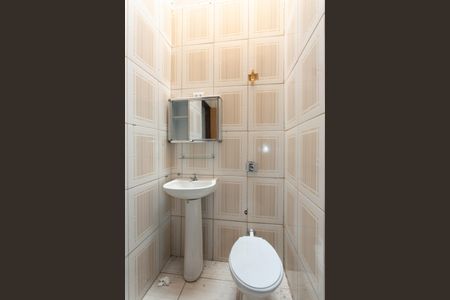 Casa para alugar com 85m², 2 quartos e 1 vaga Casa para alugar com 85m², 2 quartos e 1 vagaBanheiro