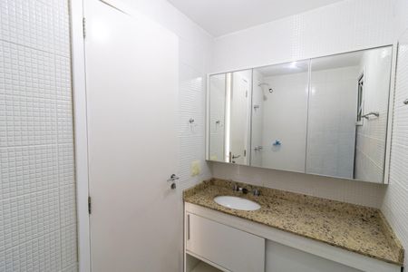 Apartamento à venda com 70m², 2 quartos e 1 vaga