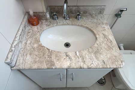 Apartamento para alugar com 66m², 2 quartos e 1 vagaBanheiro