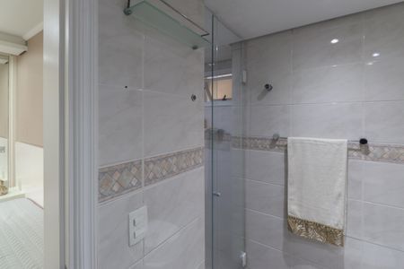 Apartamento à venda com 92m², 3 quartos e 2 vagasBanheiro da Suíte