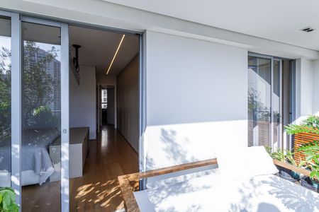 Apartamento para alugar com 166m², 2 quartos e 3 vagasVaranda
