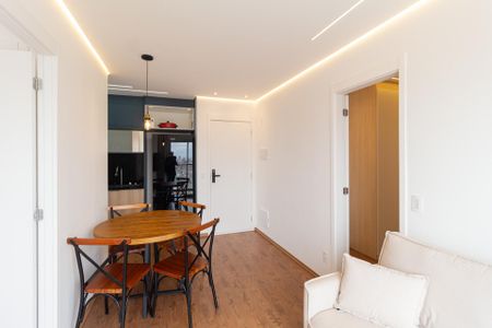 Sala de apartamento para alugar com 2 quartos, 45m² em Vila Sul Americana, Carapicuíba
