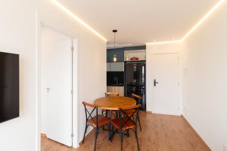 Sala de apartamento para alugar com 2 quartos, 45m² em Vila Sul Americana, Carapicuíba