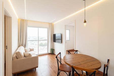 Sala de apartamento para alugar com 2 quartos, 45m² em Vila Sul Americana, Carapicuíba